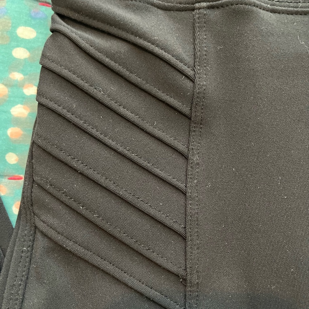 Athleta Delancey Moto Tight size small - Picture 6 of 10